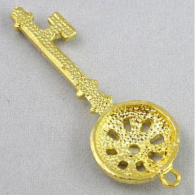alloy pendant with rhinestone, key, gold