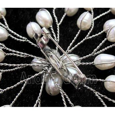 handmade brooch with freshwater pearl beads