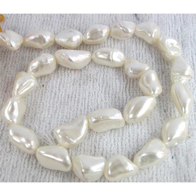 Pearlized Shell Beads, freeform, white