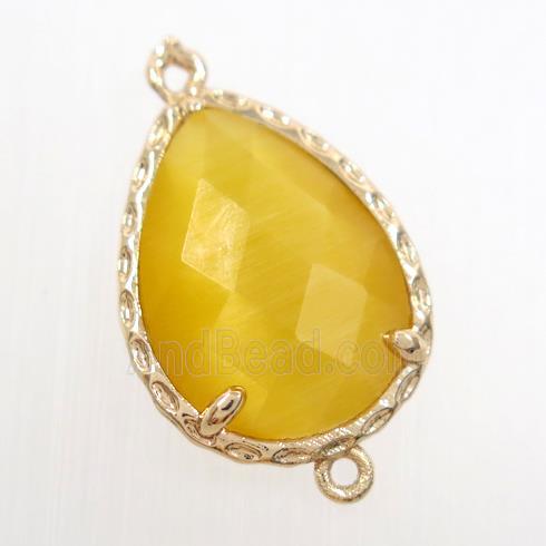 yellow glass connector, faceted teardrop, gold plated