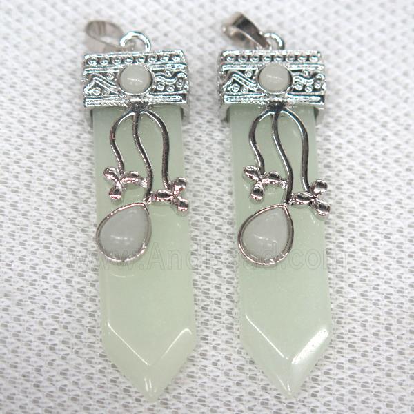 Aventurine arrowhead pendant
