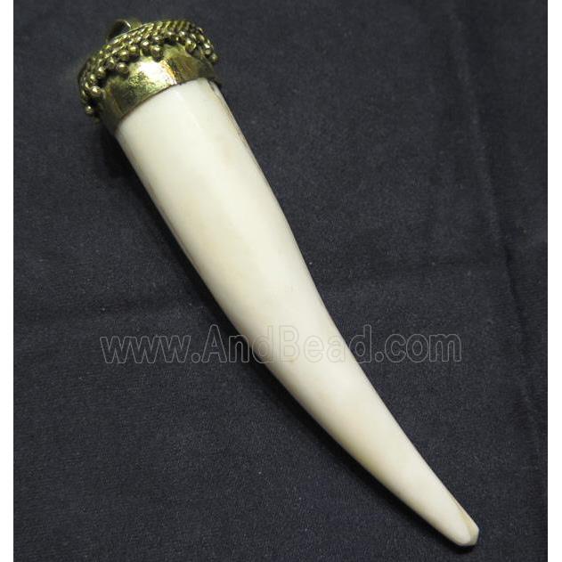 white cattle bone pendant, horn