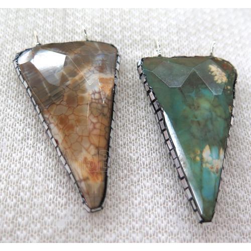 Dragon veins Agate pendant pave silver foil with 2loops, faceted triangle