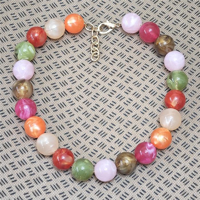 Round Resin Necklace Multicolor